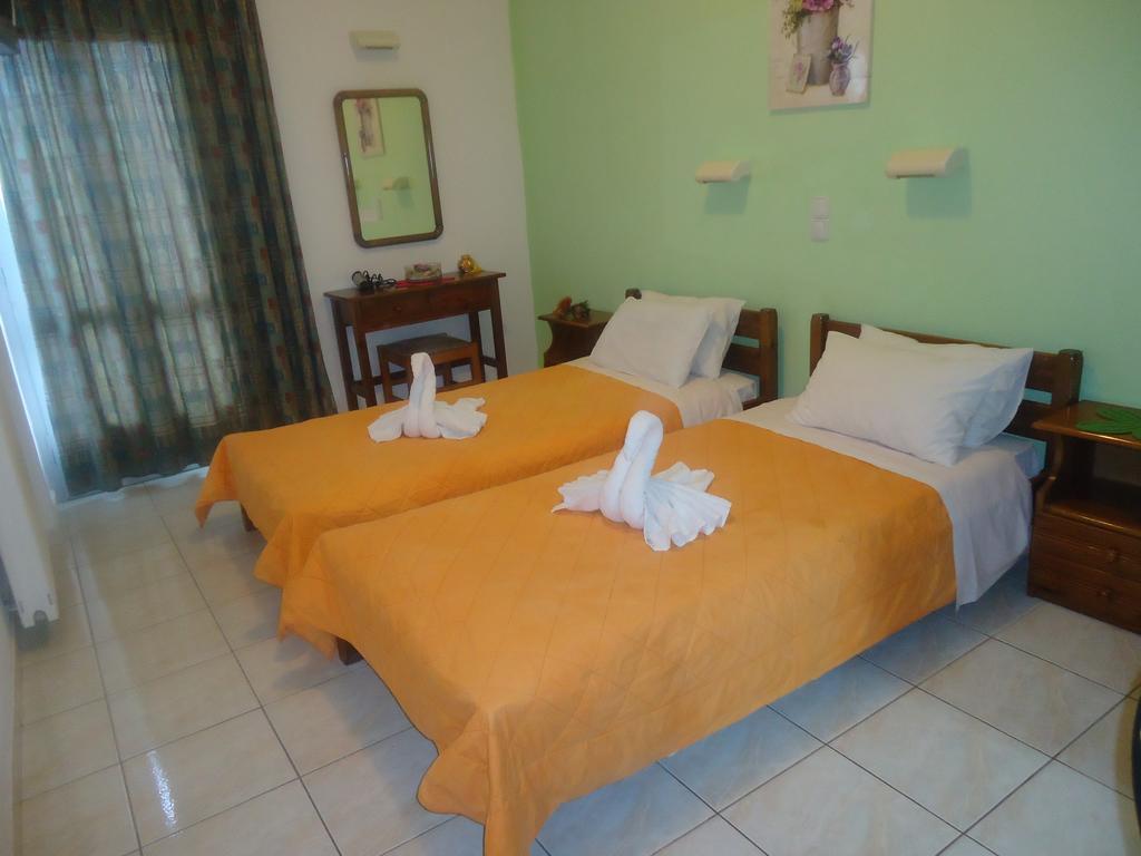 Saloustros Apartments Amoudara Lasithiou Quarto foto